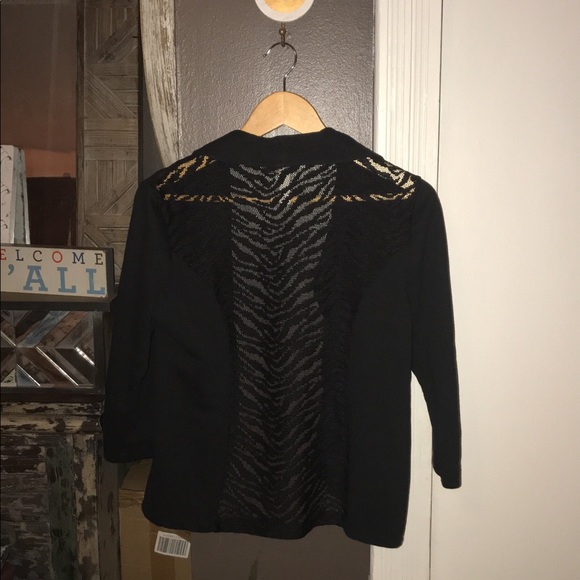 Black Cropped Blazer with full lace back sz Lg - Picture 4 of 4